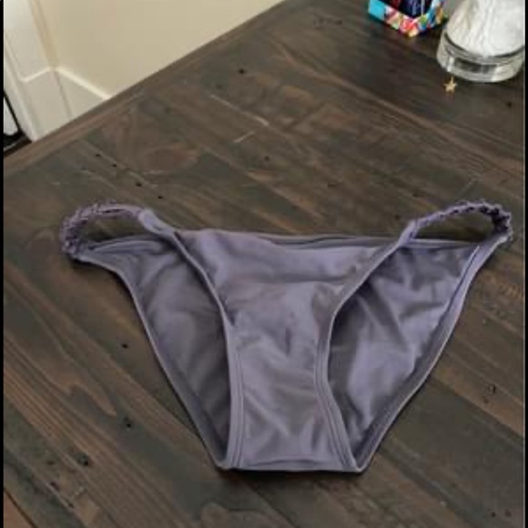 bikini bottoms - Picture 3 of 3